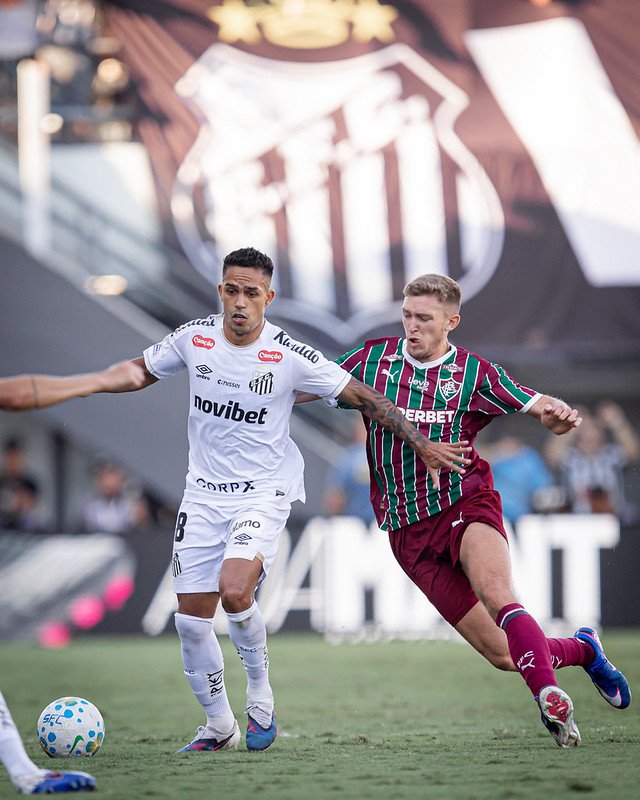 DOMINGO: Onde assistir Fluminense x Santos, Grêmio x Cruzeiro e muito mais (18/10/2026)
