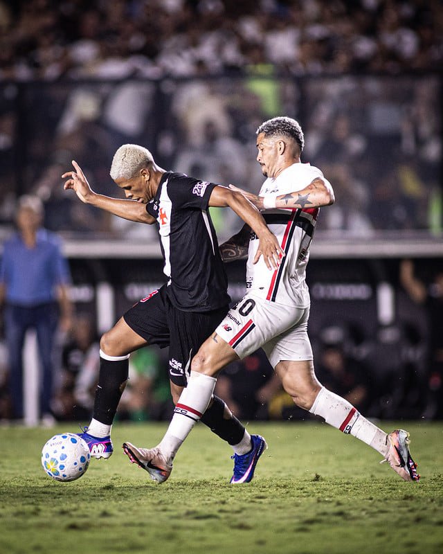 SÁBADO: Onde assistir São Paulo x Vasco, Athletico/PR x Palmeiras e muito mais (17/10/2026)